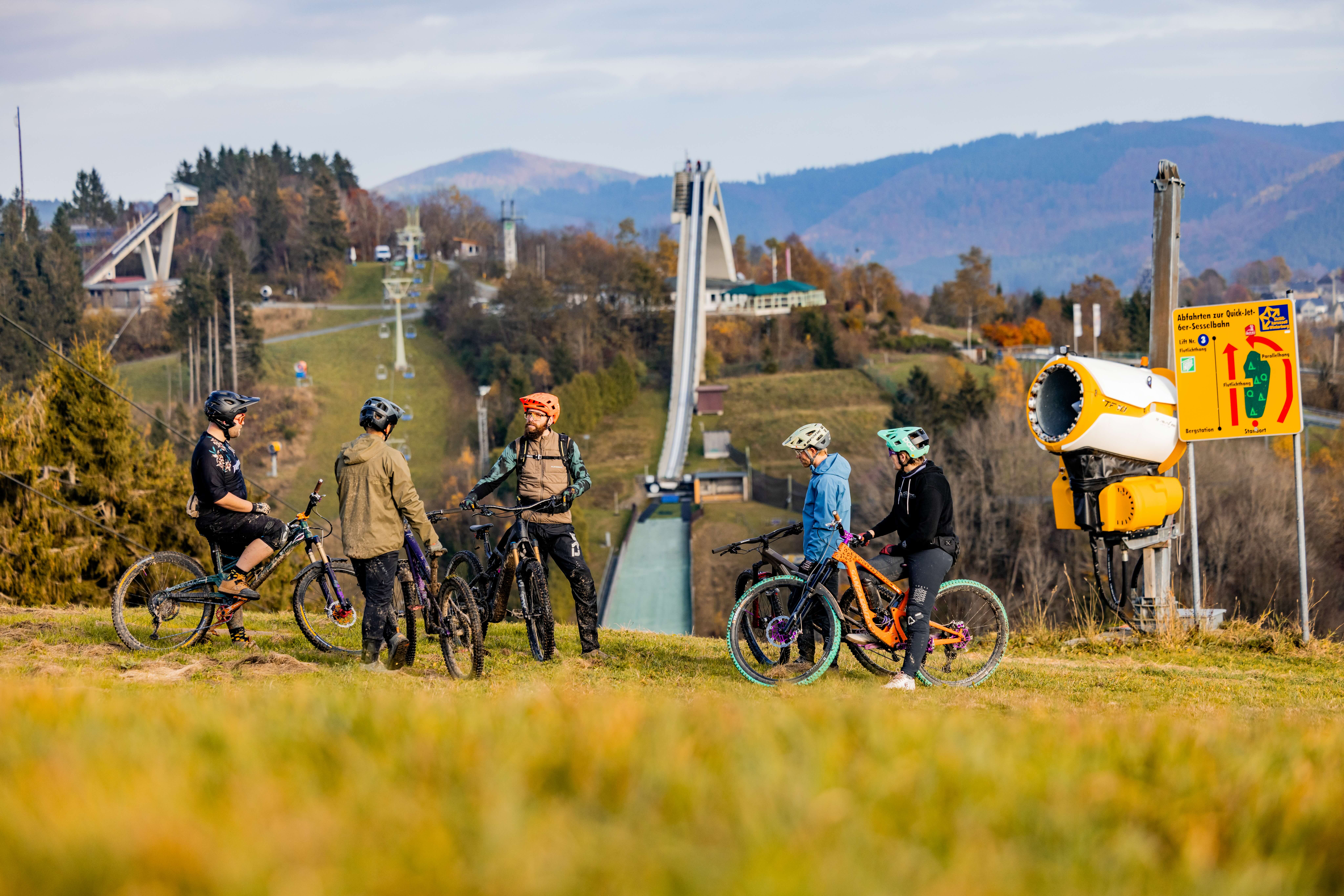 Uppu Biketours | geführte E-Mountainbike-Tour mit wunderschönen Panoramen des Sauerlandes Uppu Biketours | geführte E-Mountainbike-Tour mit wunderschönen Panoramen des Sauerlandes