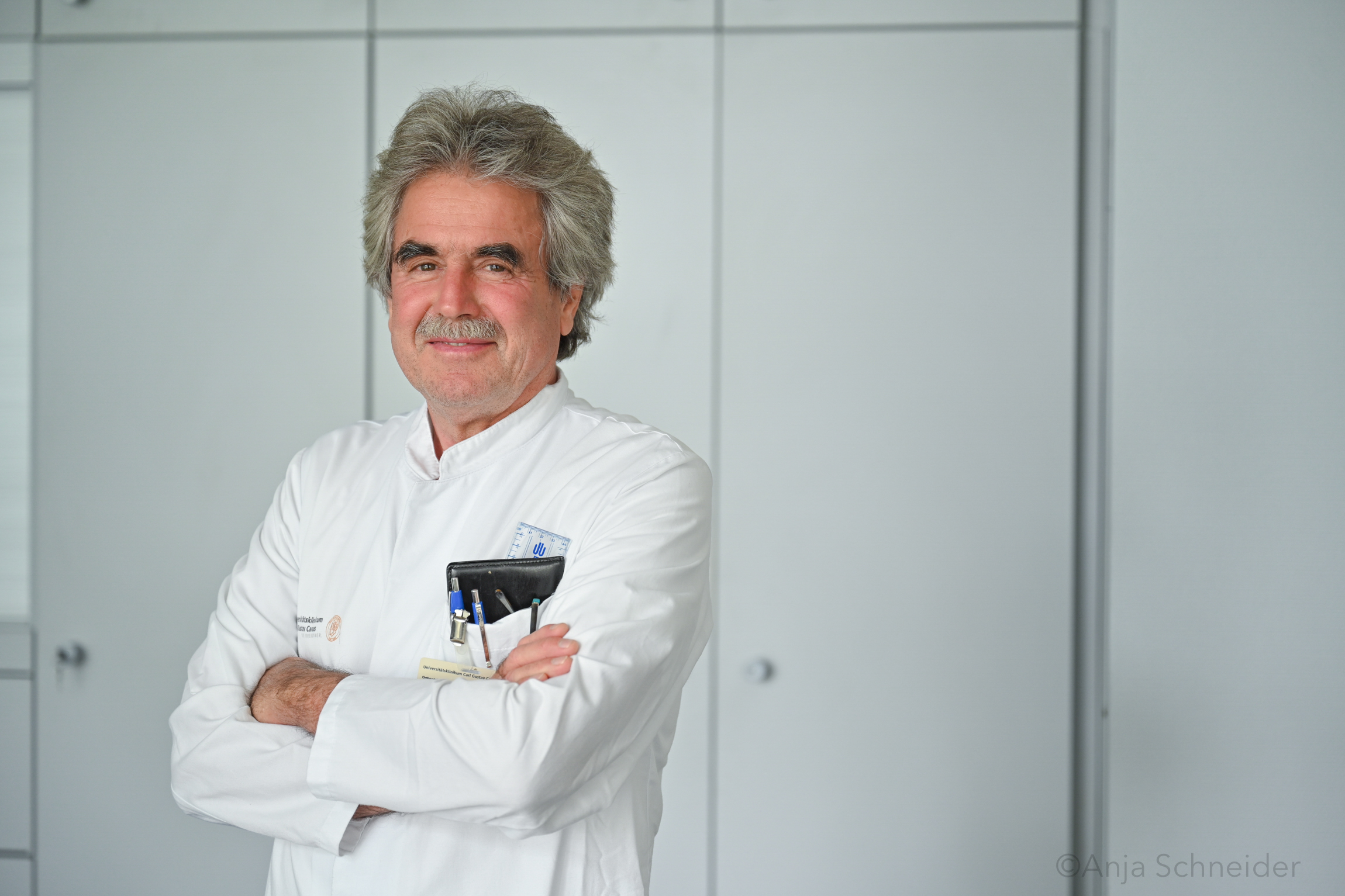 Prof.-Dr.-Klaus-Guenther-der-Arzt.jpg Prof.-Dr.-Klaus-Guenther-der-Arzt.jpg