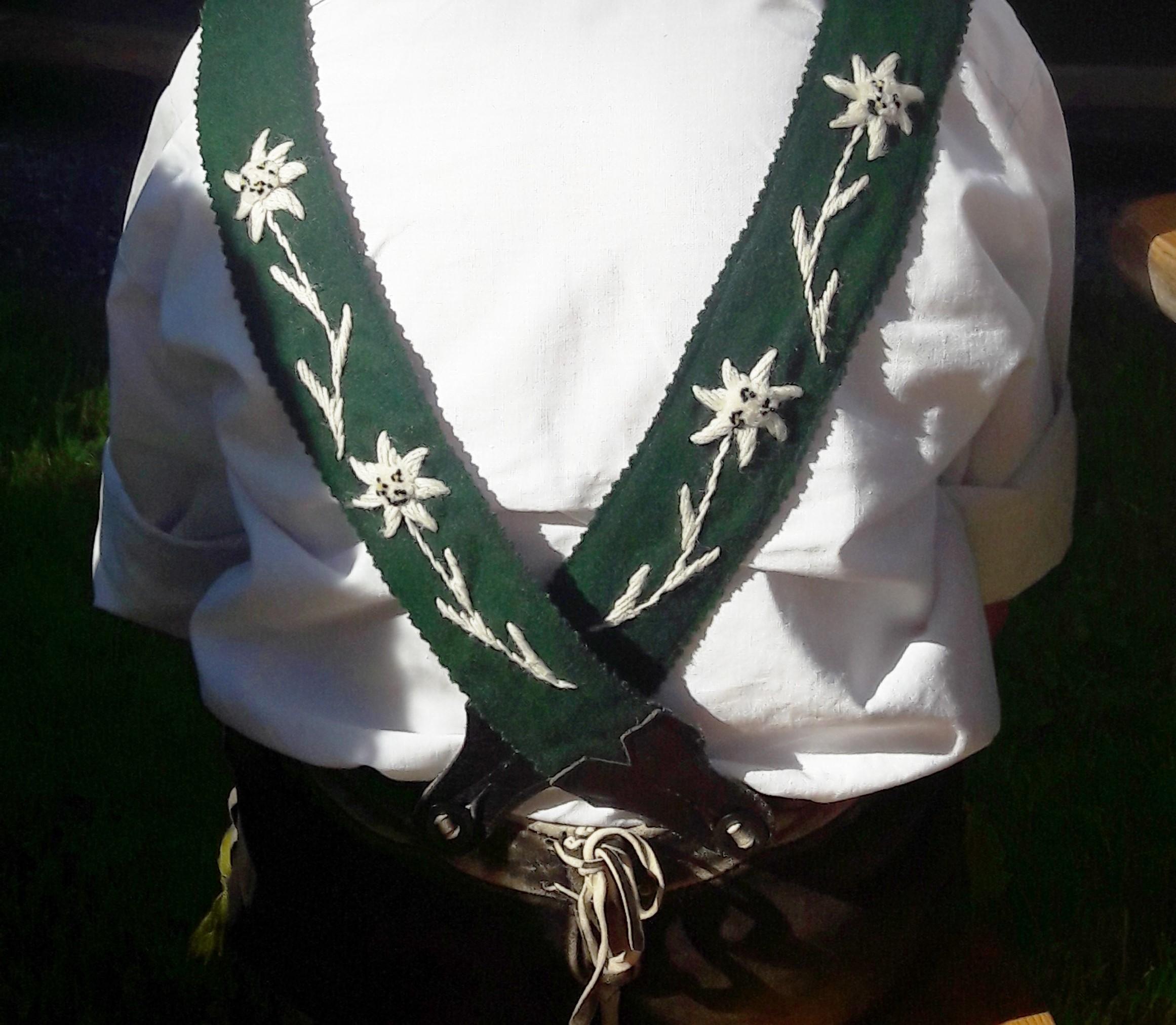 Brauchtumsveranstaltung mit Tracht