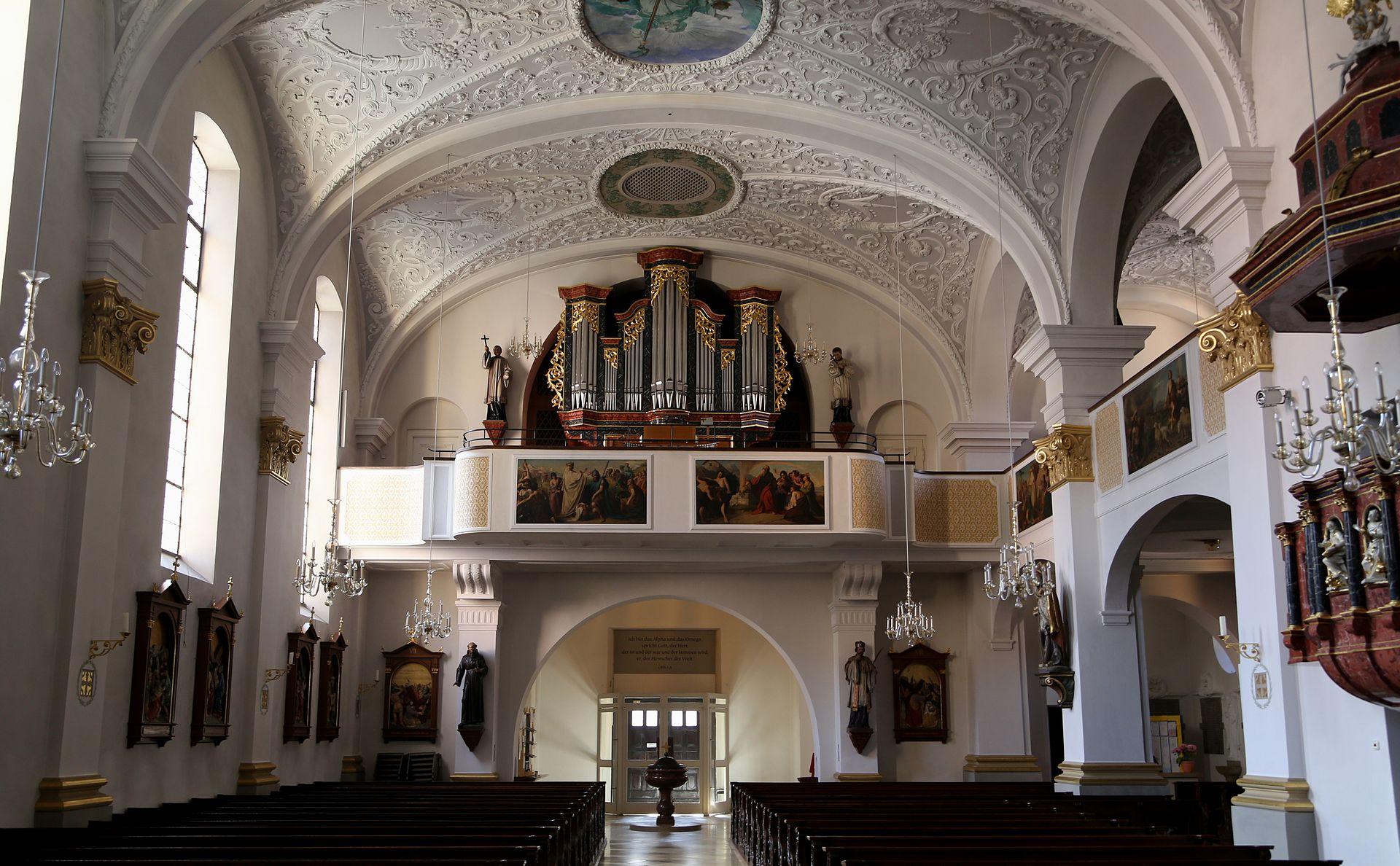 Innenraum St. Nikolaus Innenraum St. Nikolaus