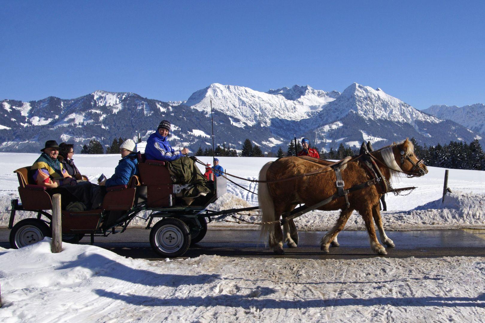 Winterliche Pferdekutschfahrt Obermaiselstein m...
