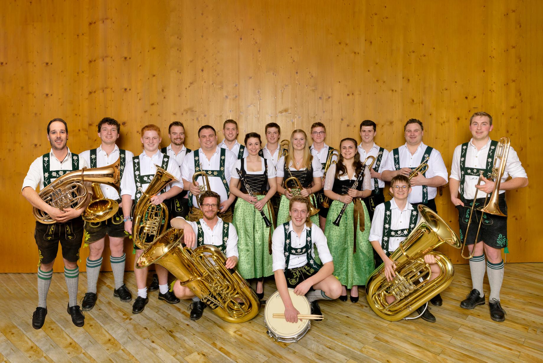 Gruppenfoto der Holz & Blech Chaoten