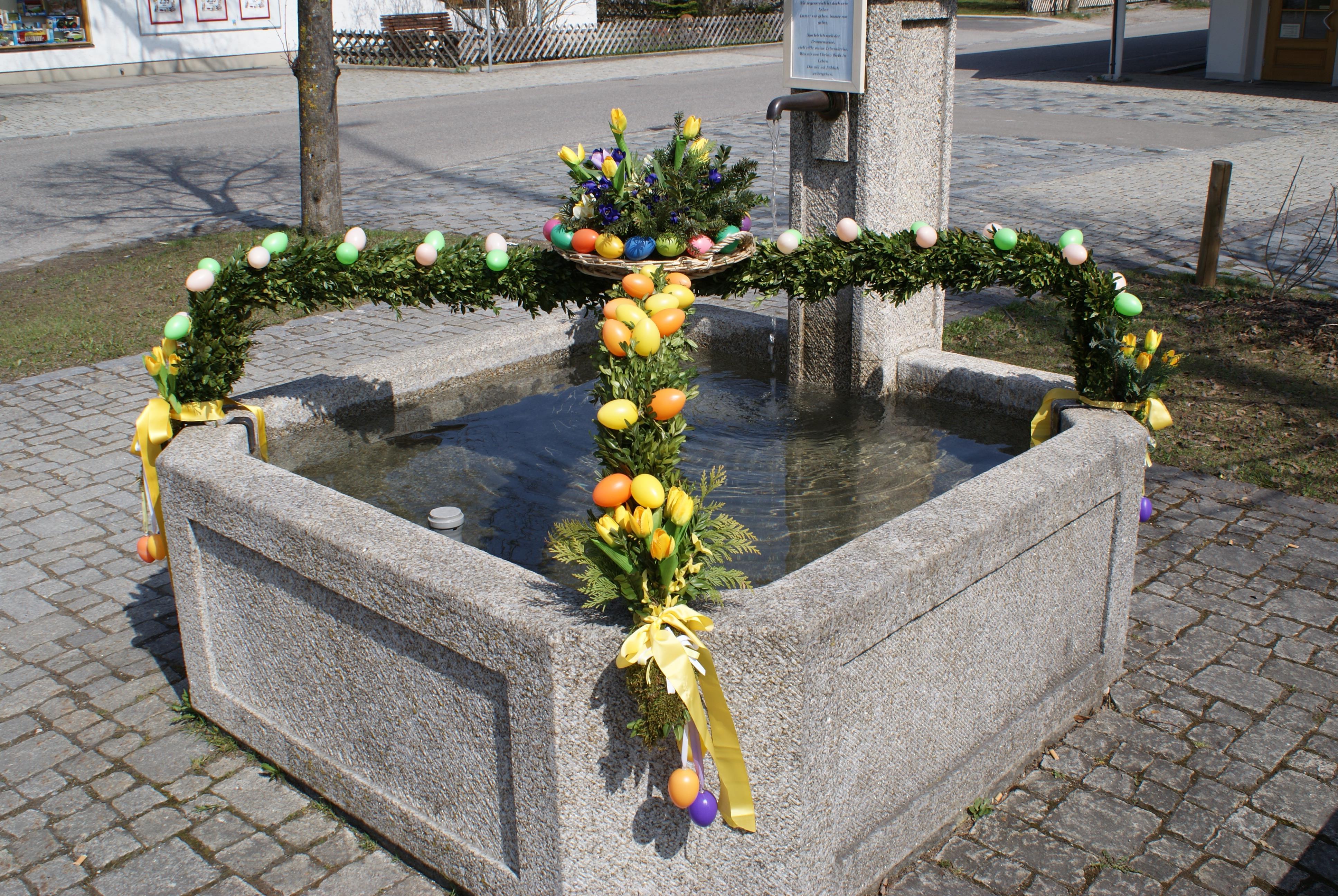 Osterbrunnen Bild 2 Osterbrunnen Bild 2