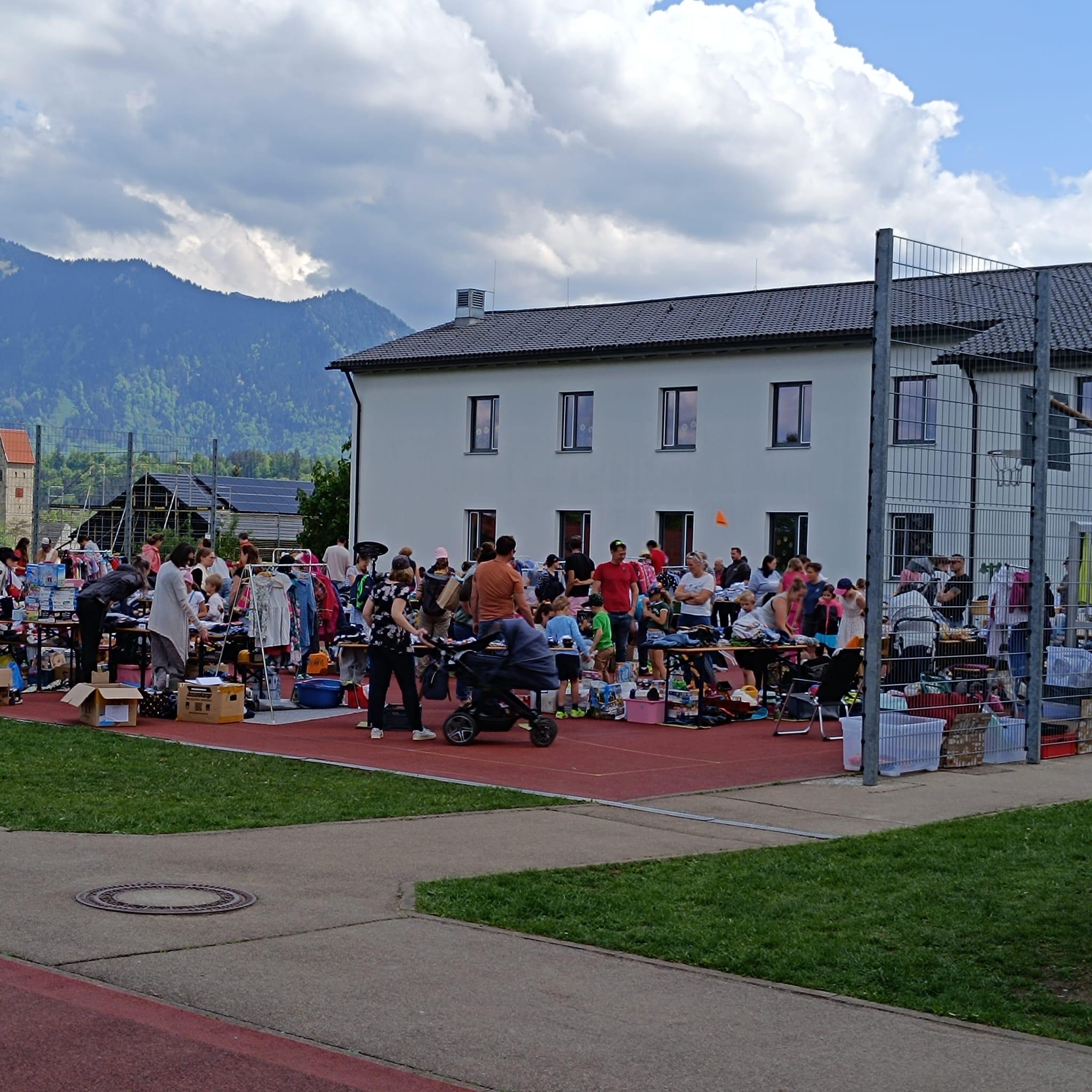 Frühlingsflohmarkt Stein