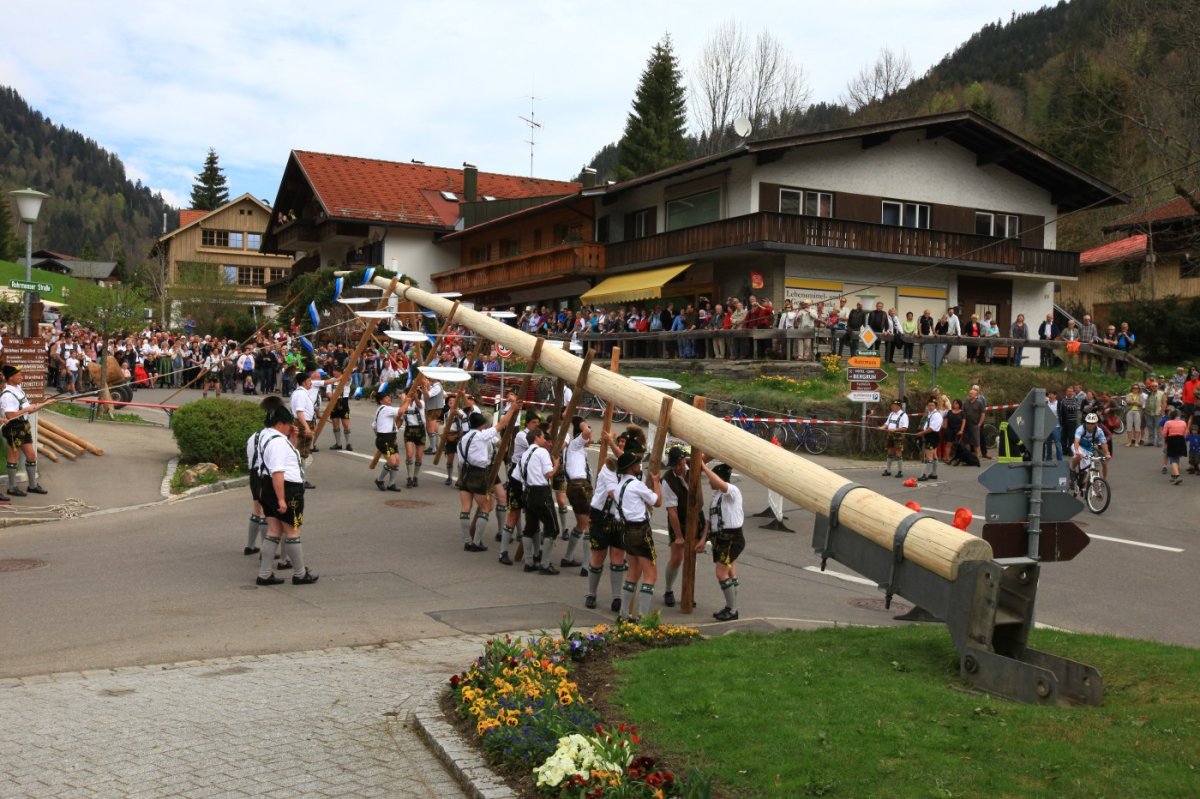 Maifest Breitachtaler