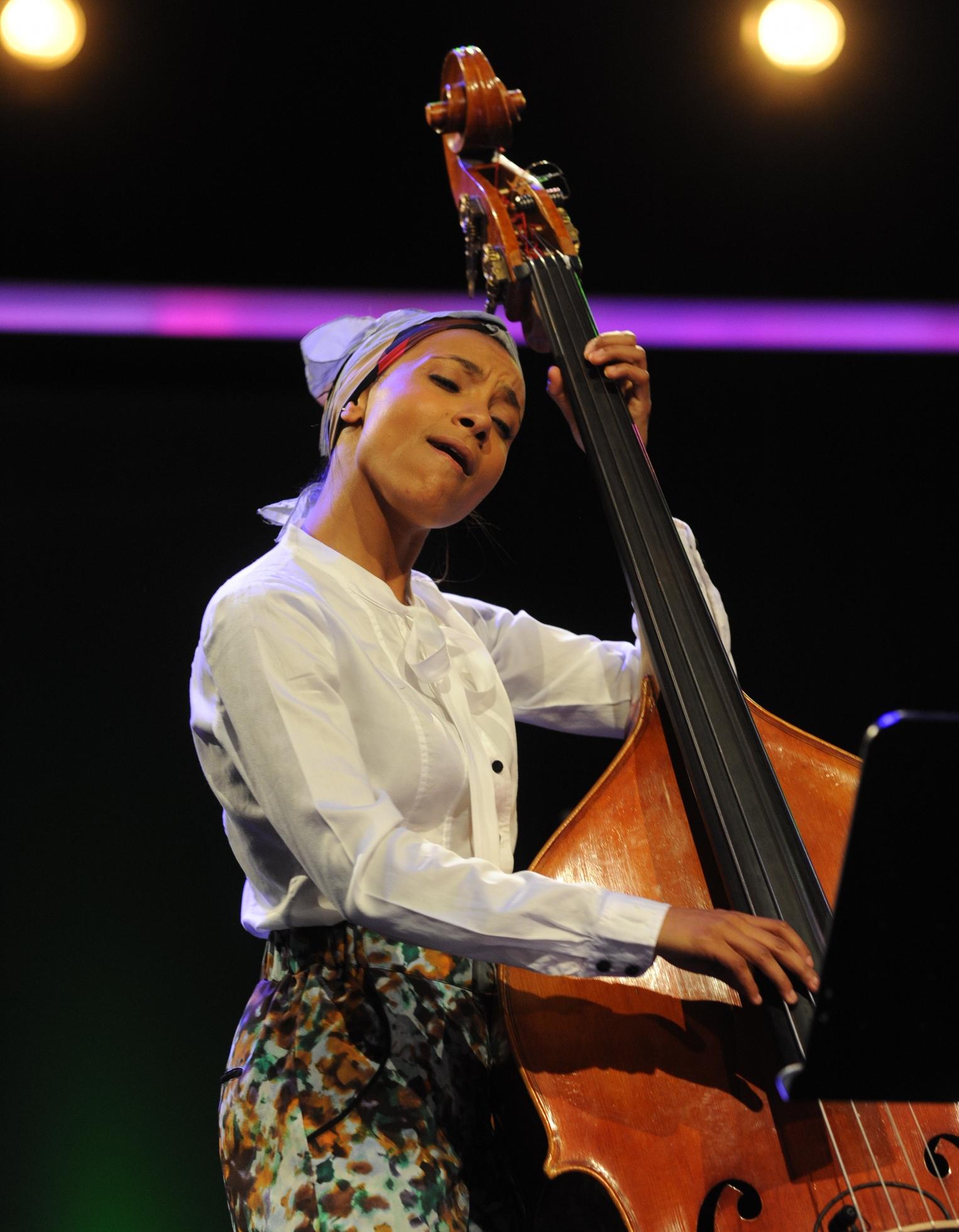 04_Esperanza_Spalding_Pakzad