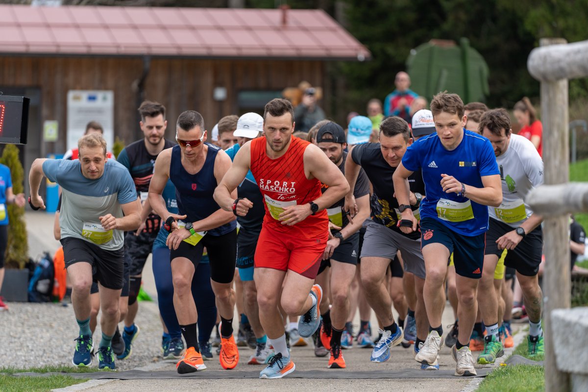 Erwachsenenlauf-Startschuss