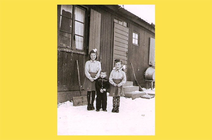 Vertriebenenkinder in Baiershofen 1955 (c) Marita
