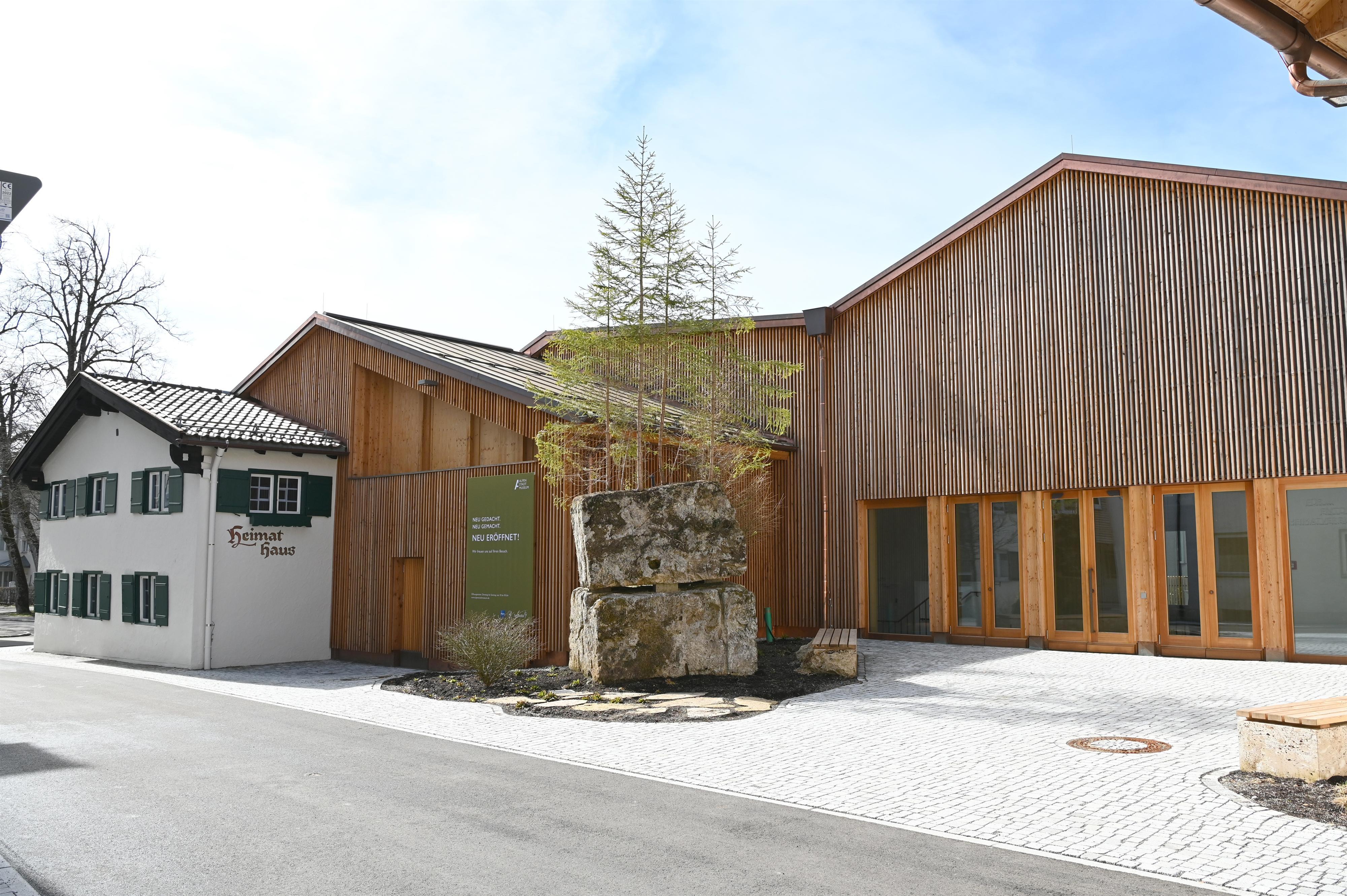 Außenansicht - AlpenStadtMuseum