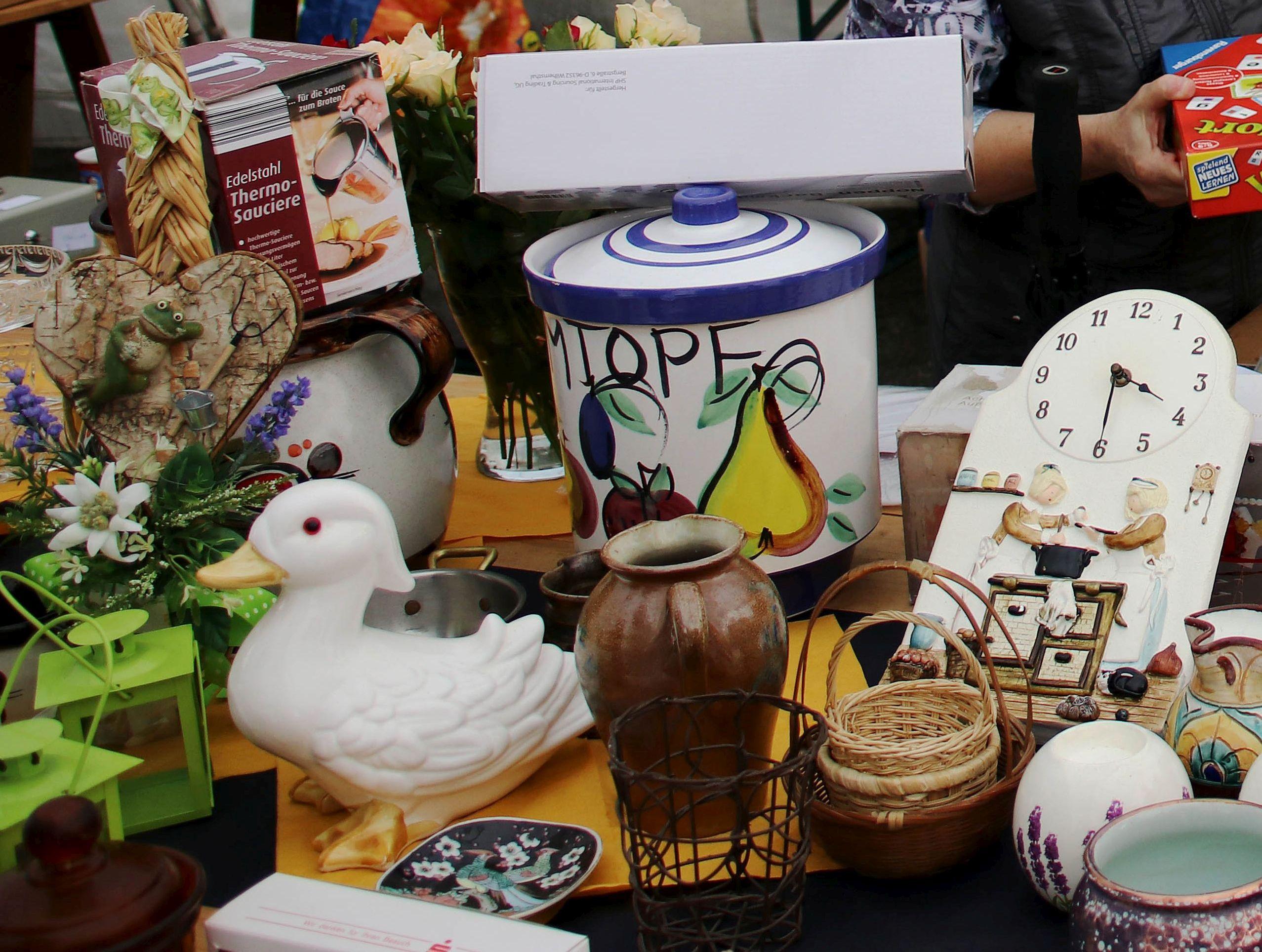 Flohmarkt Flohmarkt