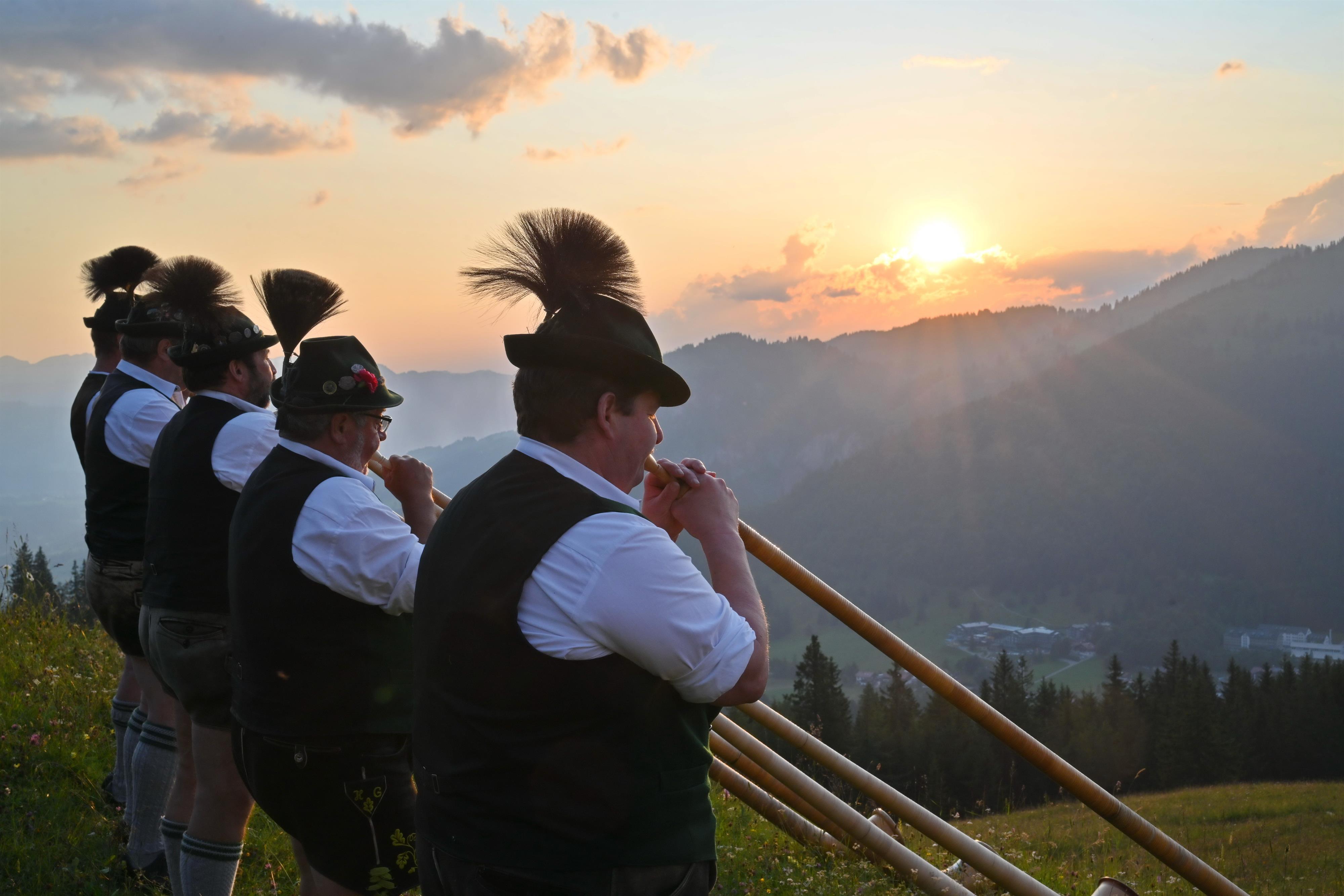 Alphornbläser am Wiedhag
