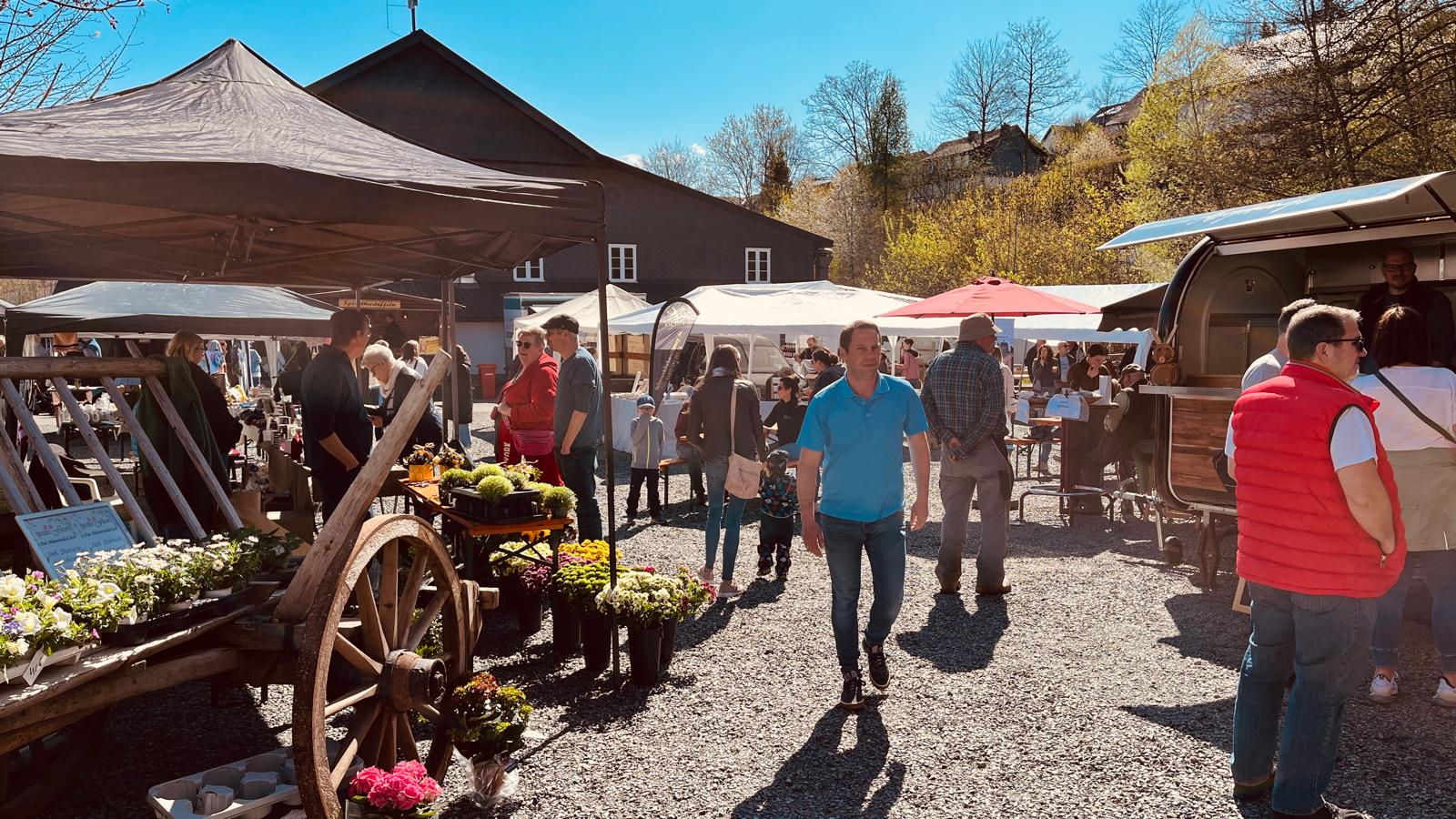 Regionalmarkt_Hallenberg_1.jpeg Regionalmarkt_Hallenberg_1.jpeg