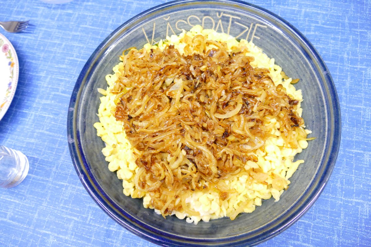 P1120842.JPG - Kässpatzenschüssel - Foto B