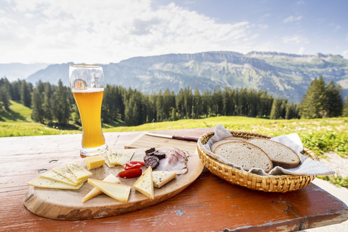 Brotzeit auf der Piesenalpe