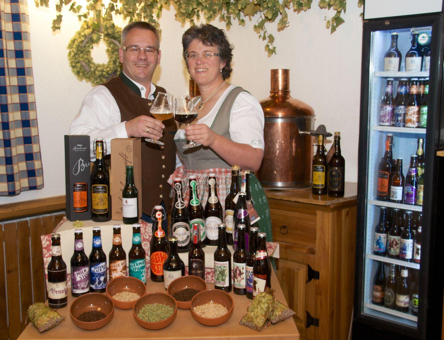 Die Biersommeliers Manuela und Wolfgang vom Ber... Die Biersommeliers Manuela und Wolfgang vom Ber...