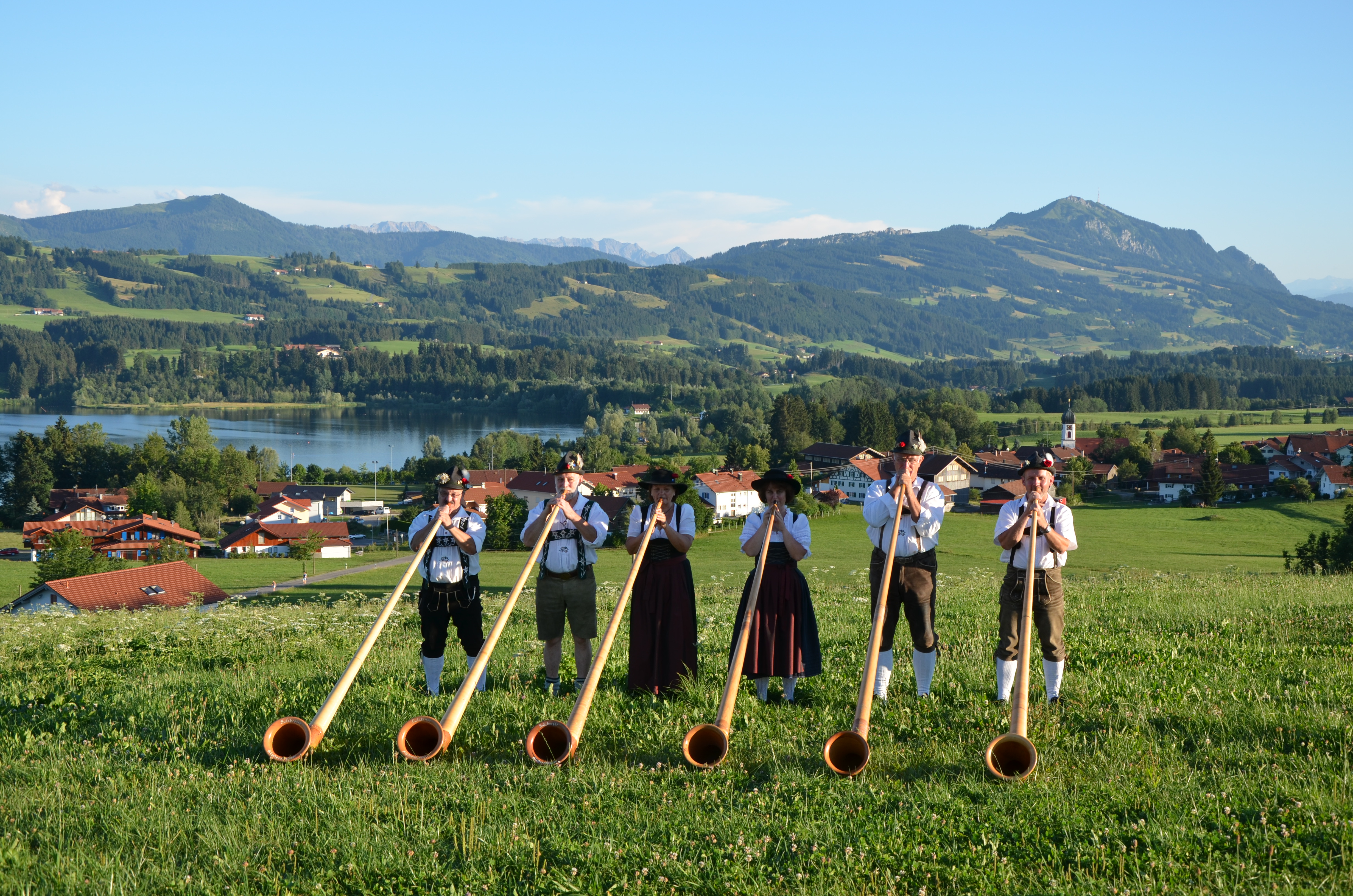 Sulzberg_Alphornbläser am Rottachsee.JPG