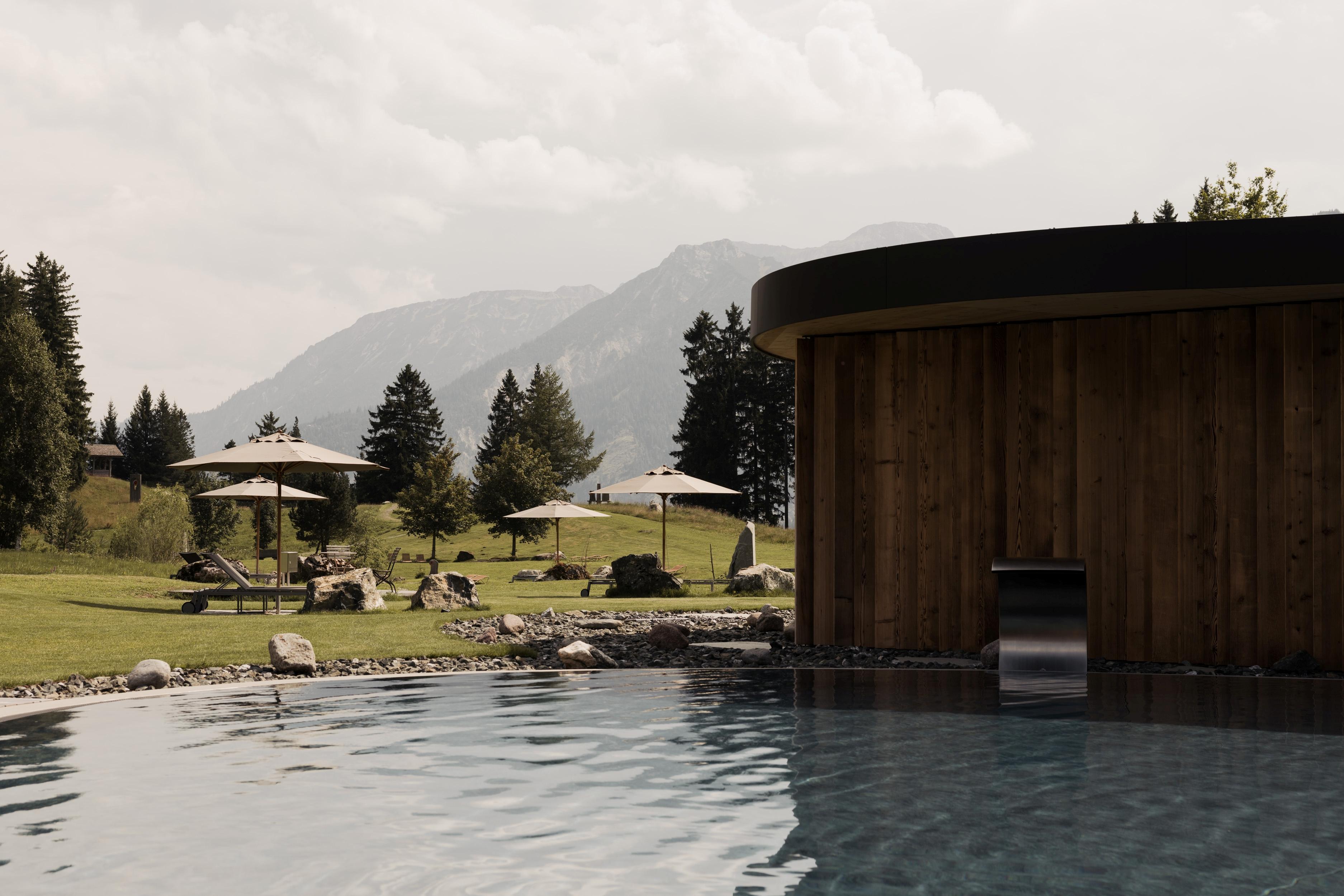 Infinity Pool Infinity Pool