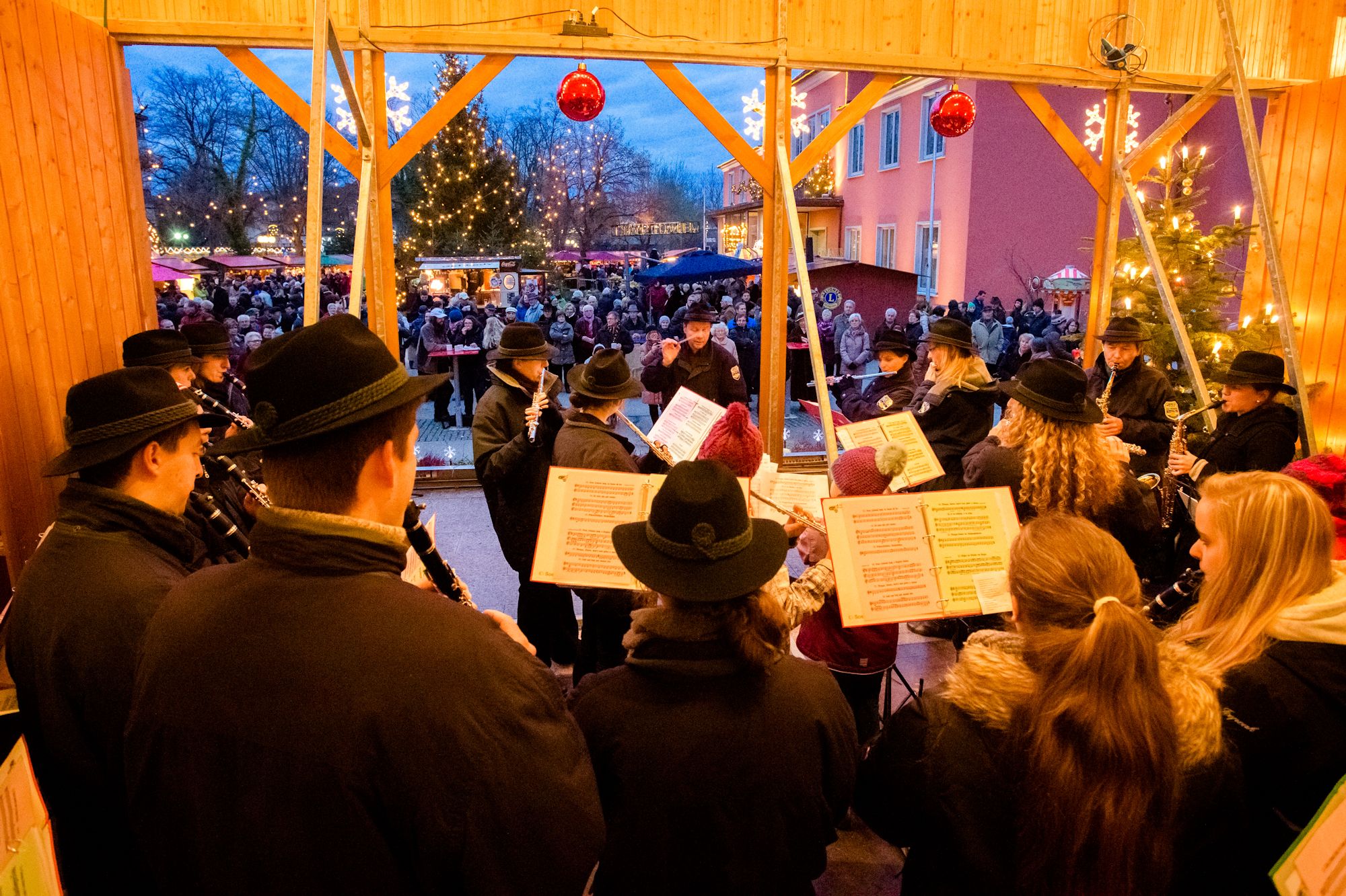 Weihnachtsmarkt 2014_0038 Musik.jpg Weihnachtsmarkt 2014_0038 Musik.jpg
