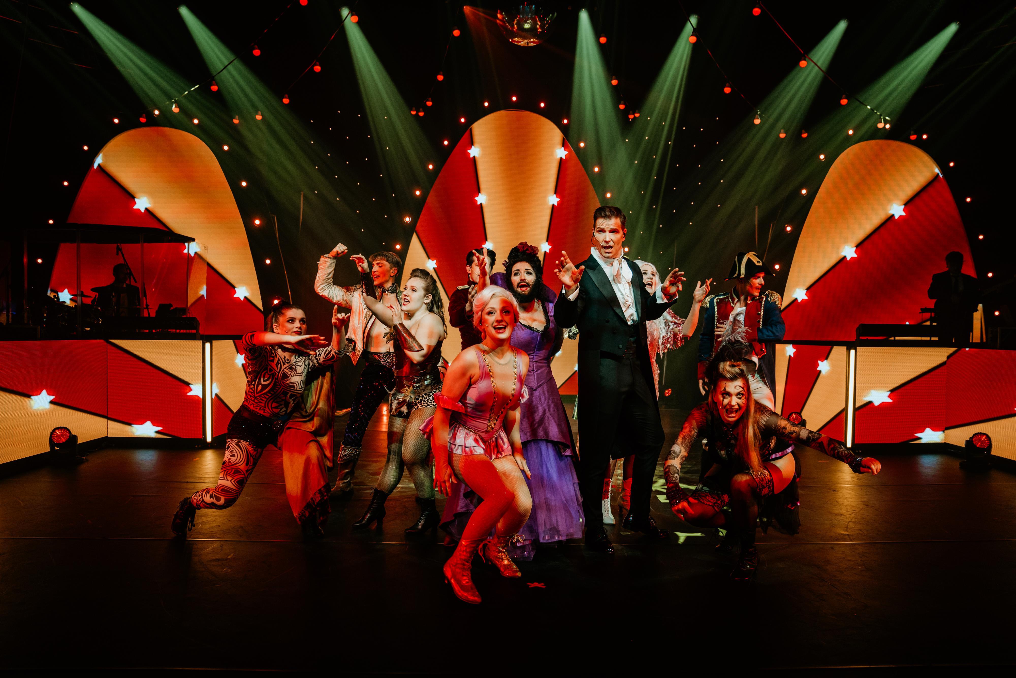 This-is-THE-GREATEST-SHOW!_2027