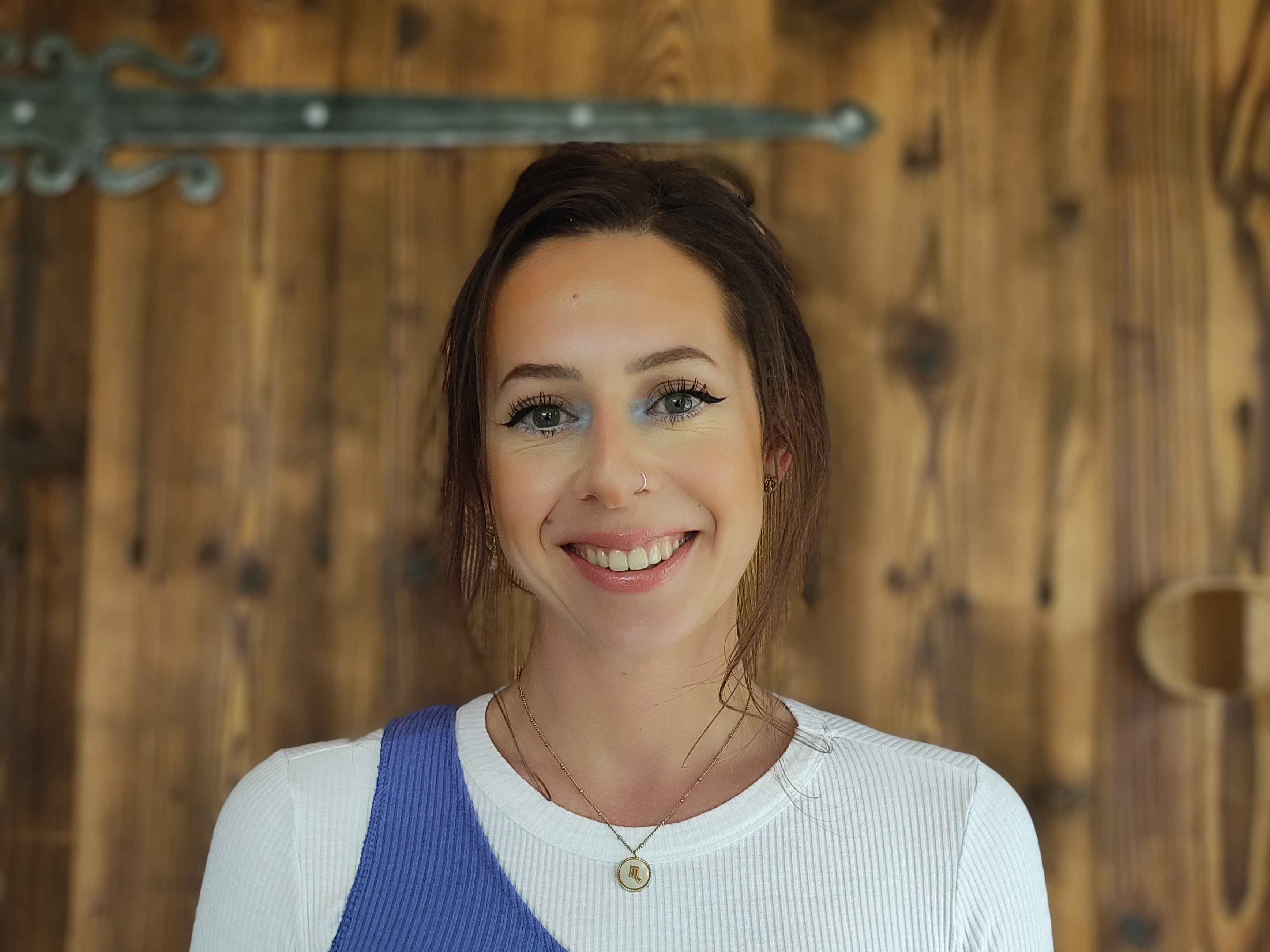 Lucy Burger•quer•.jpg Lucy Burger•quer•.jpg