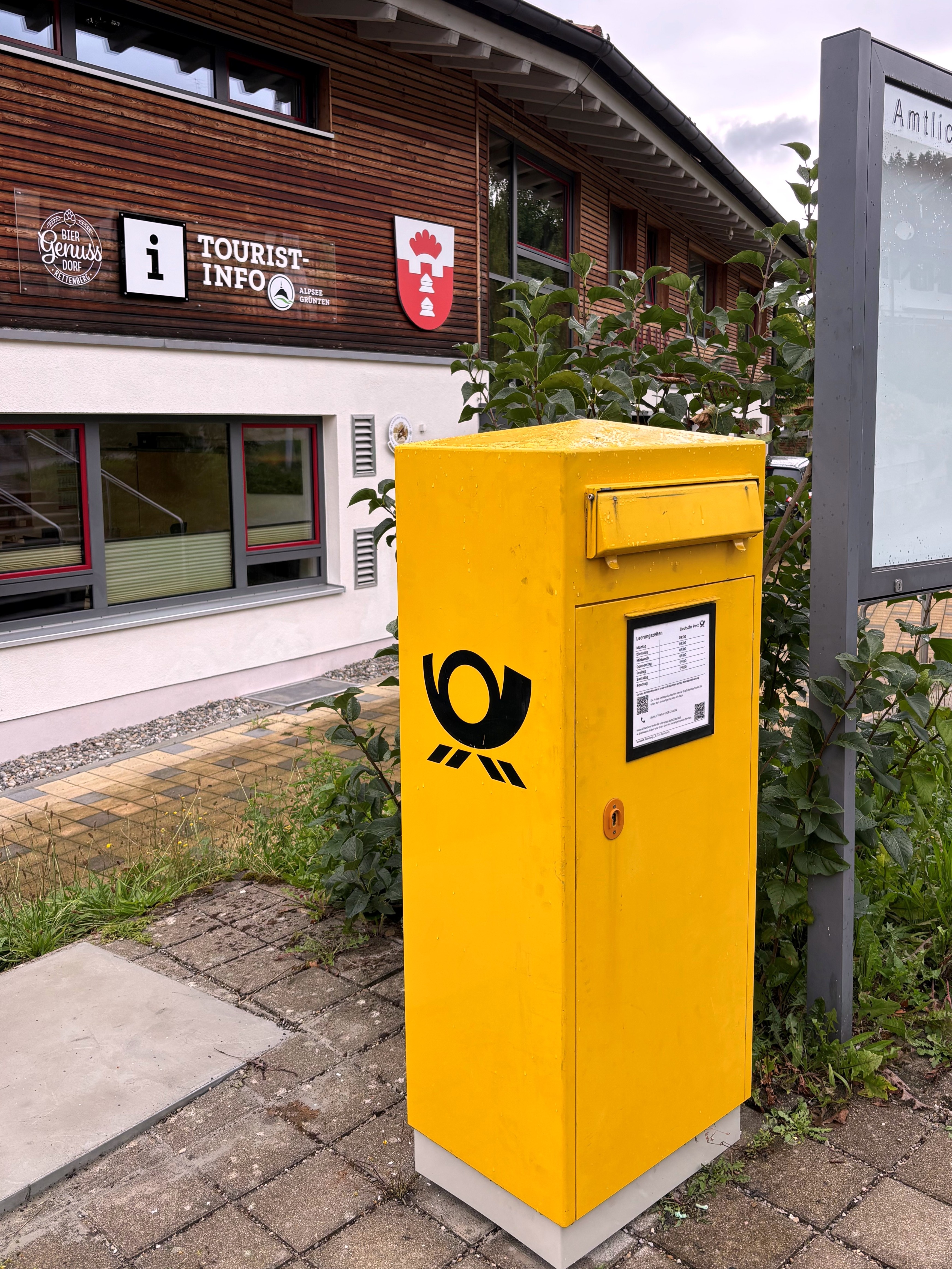 Briefkasten am Rathaus Briefkasten am Rathaus