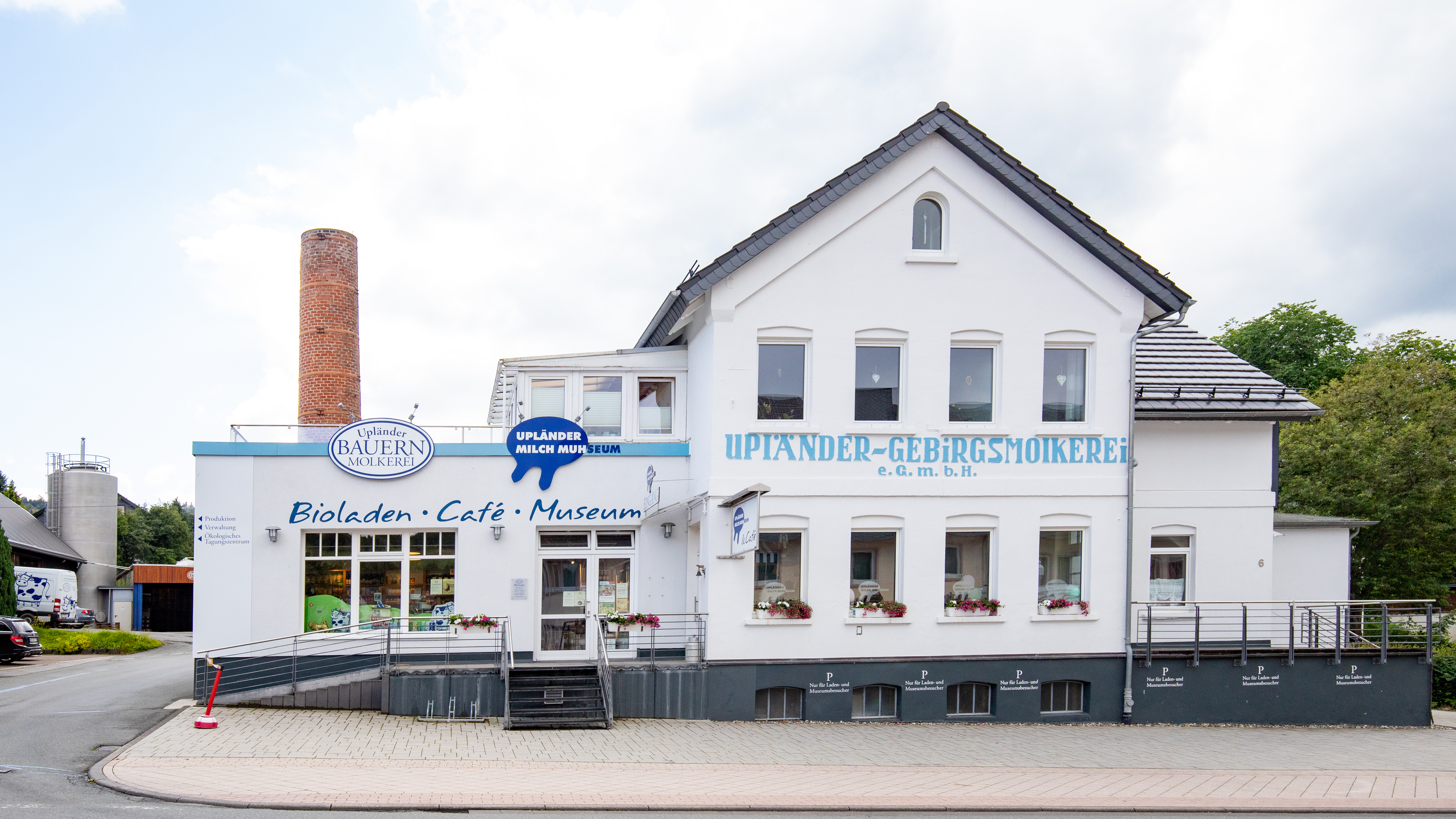 Außenansicht Laden.jpg