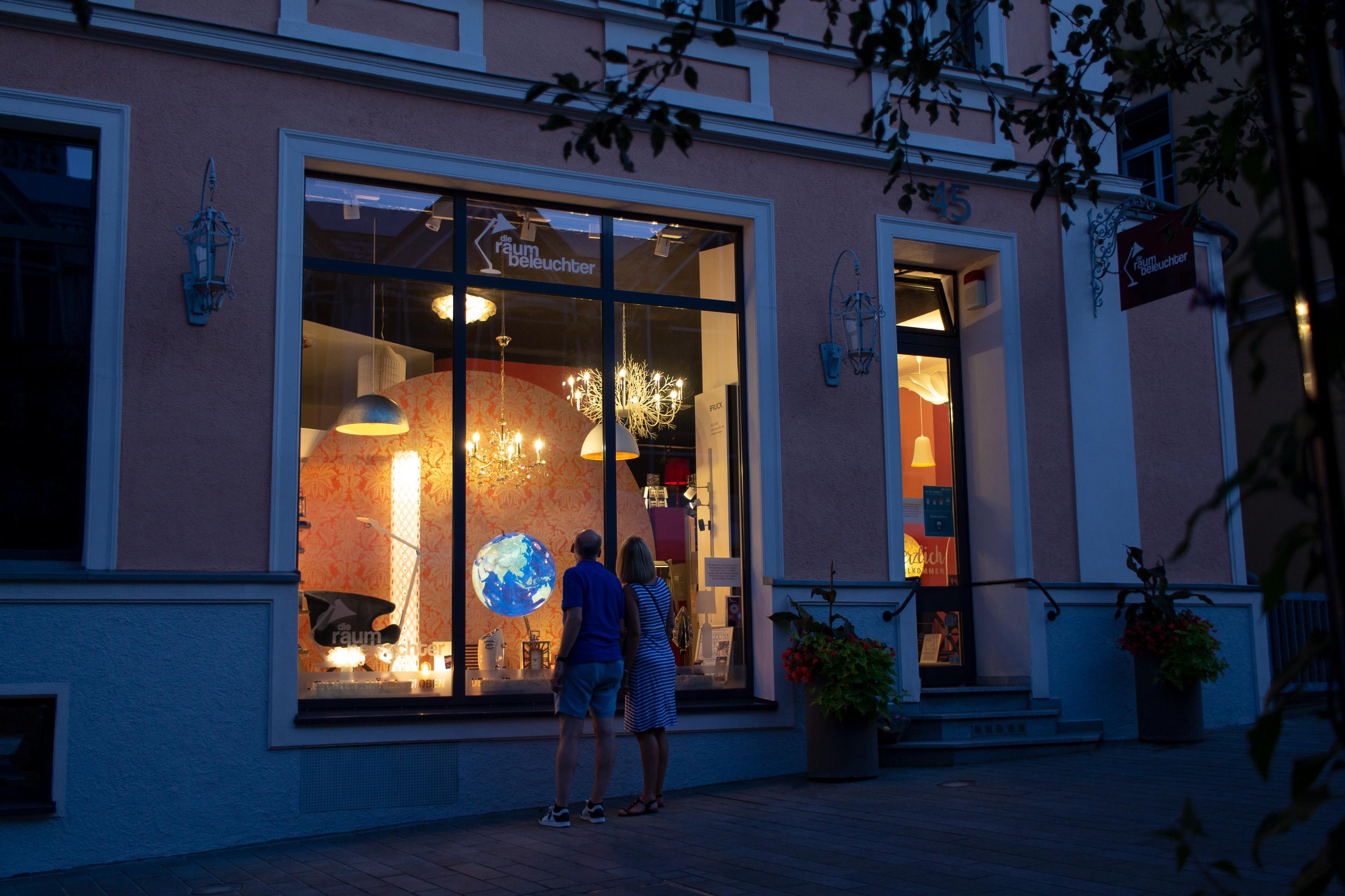 die_Raumbeleuchter_Aussen die_Raumbeleuchter_Aussen